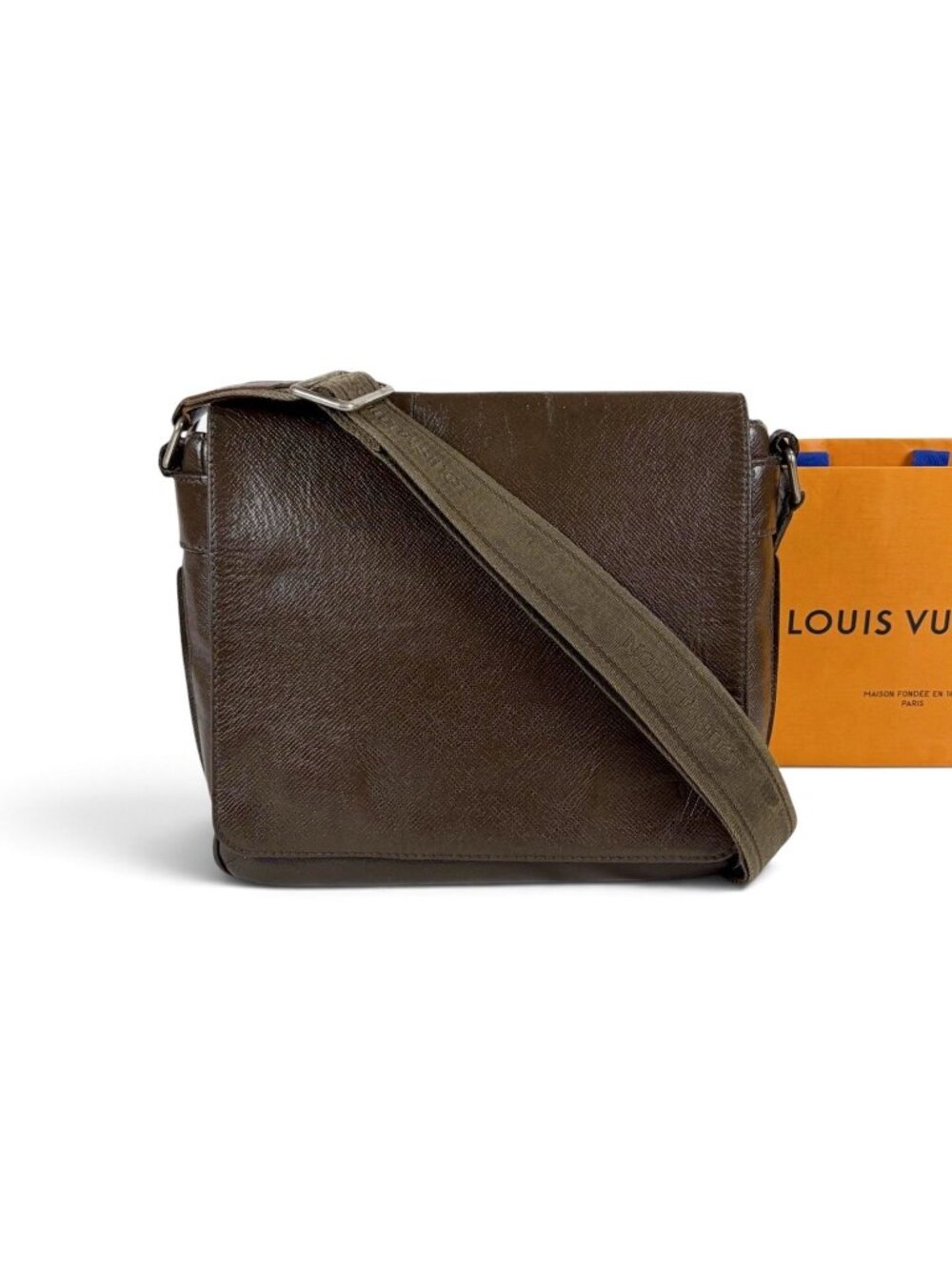 Louis Vuitton Roman PM Cross Taiga Crossbody